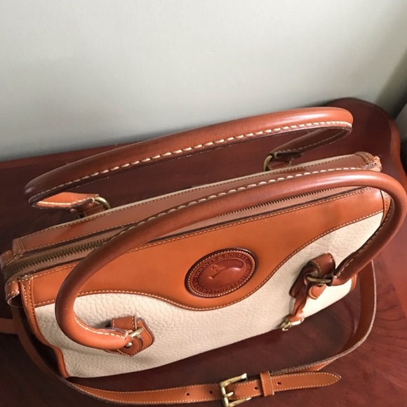 Dooney and Bourke bag - Picture 6 of 12